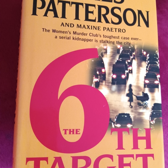 James Patterson book 📖 - Picture 1 of 3